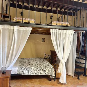 Opio Nel Corso 47 , Montepulciano Stazione Italia