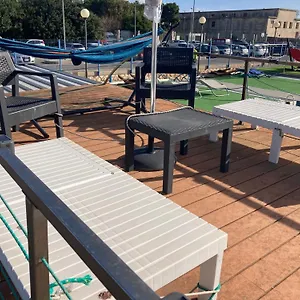 Houseboat Sardinia , Cagliari Italia